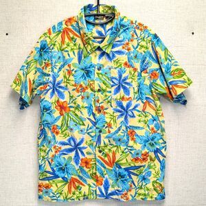 Edwards Casualwear Men's Button Down LOUD Floral Hawaiian Shirt Size M